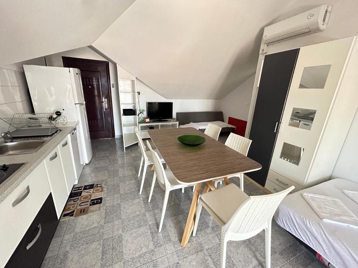Apartments Sanda 2 Promajna Eksteriør billede